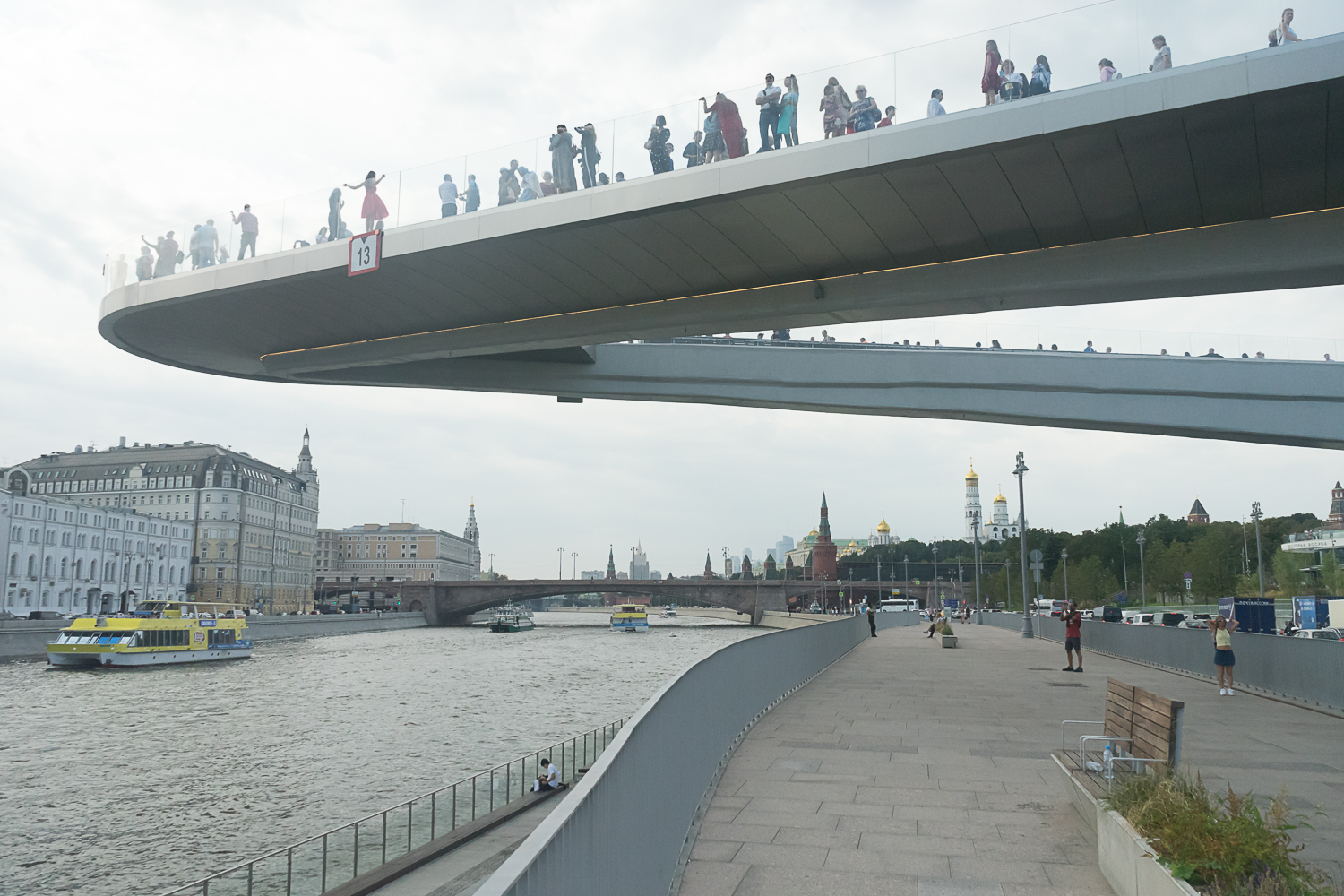 мост зарядье москва фото